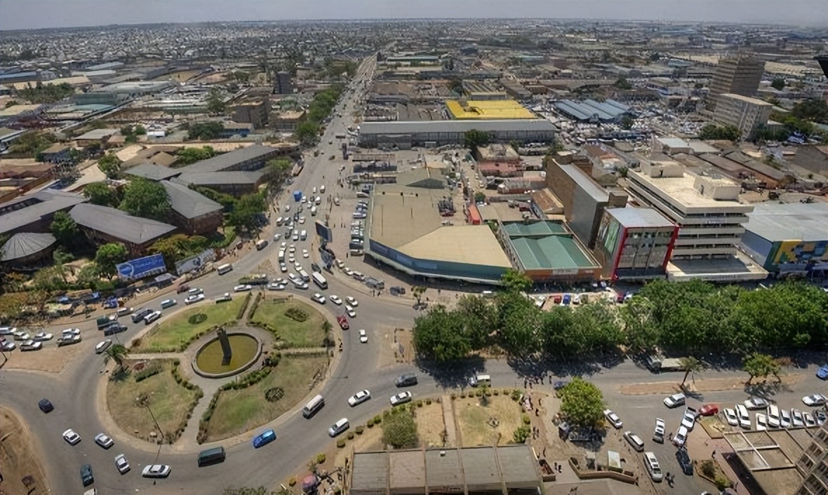 79年赞比亚购买12架歼6,称合同被烧拒付余款,中方反应再获大单