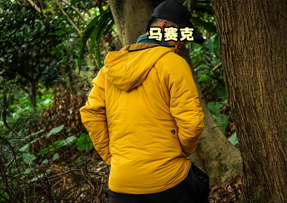 山系户外棉服推荐,始祖鸟和山浩哪个好