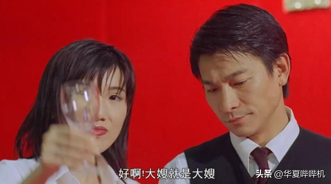 把10位“江湖大嫂”放一起做对比，这差距就出来了