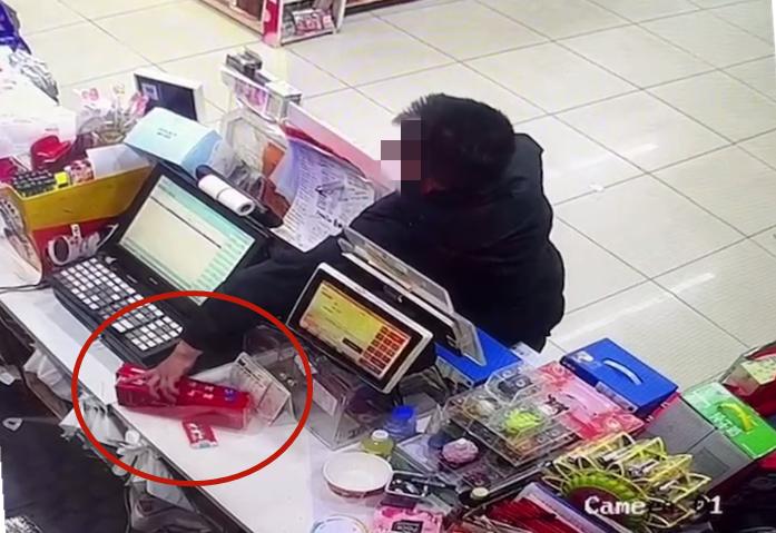 买到假烟能跟警察说诈骗吗,买到假烟报警警察会来吗