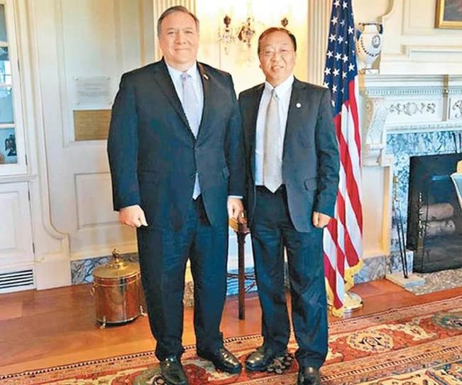 蔡英文窜访美国，离不开这个华人汉奸的助攻