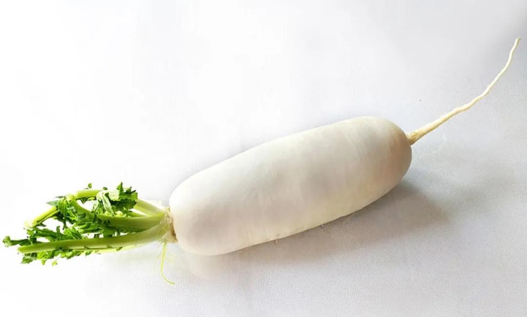 喝西洋参泡水要注意些什么,常年喝西洋参泡水到底有没有好处