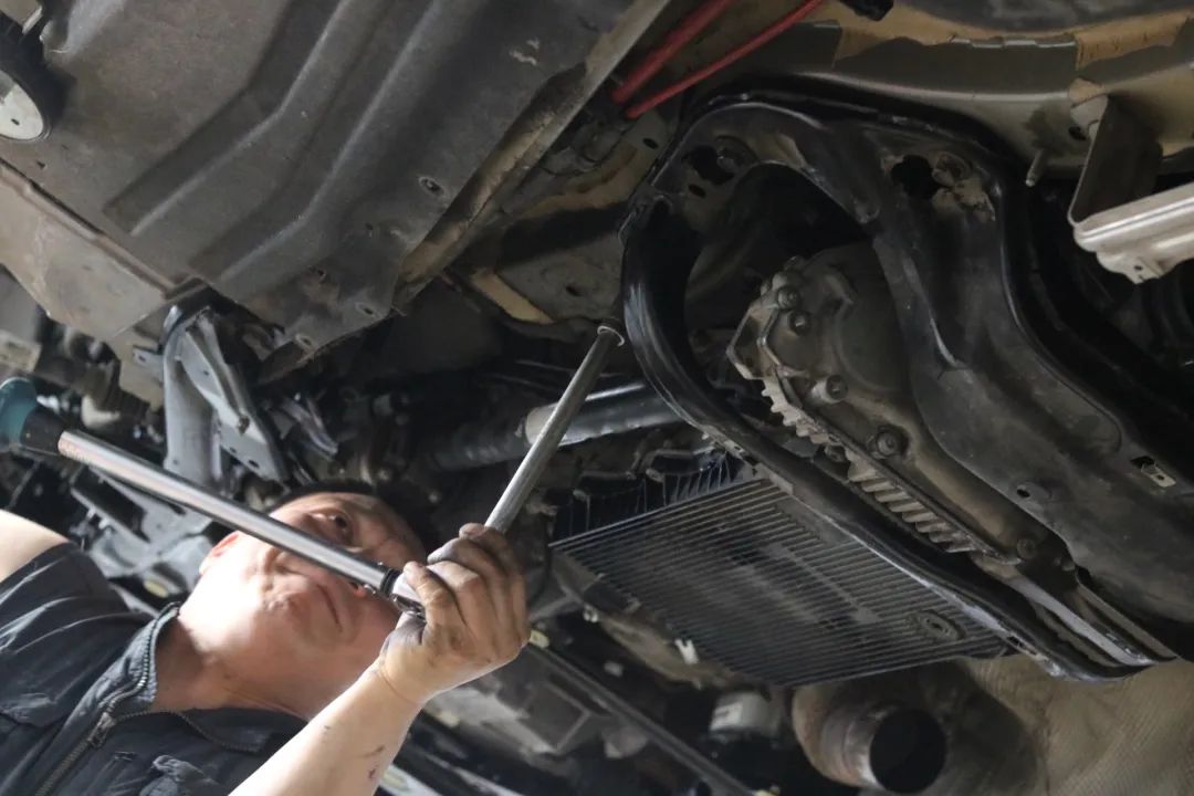 经典老车宝马x5翻新,宝马x5二手车整备翻新费用