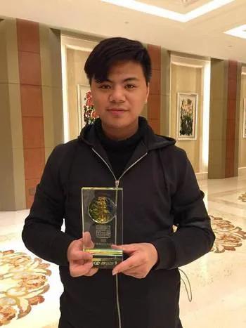 曾卓君拳皇15冠军,曾卓君拳皇97比赛