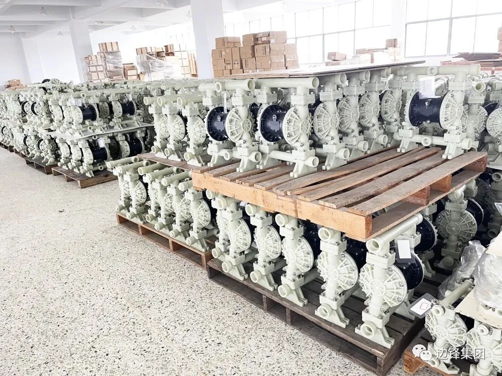 脚踩土坑酸菜？厕所风味粉条？315照妖镜这次又照出了谁？