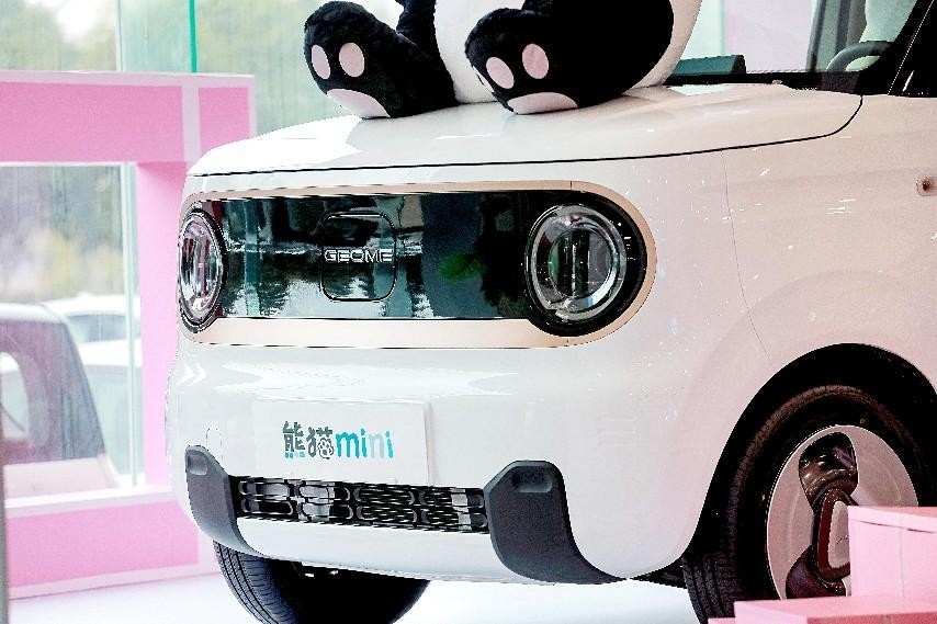 吉利熊猫mini超萌熊带快充吗,399万元起步吉利熊猫mini正式出道