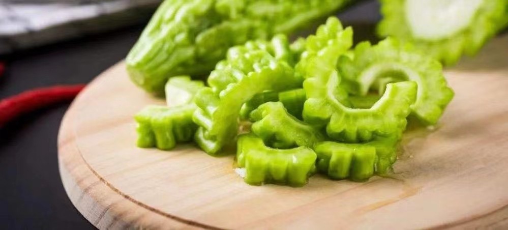 夏天炎热喝什么汤既营养又解暑呢,几款适合夏季喝的解暑养生汤