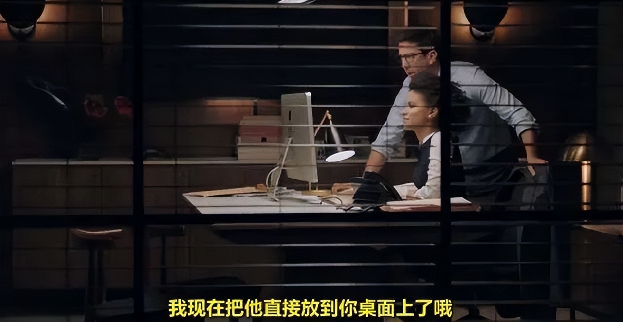 老友记罗斯被球踢,老友记罗斯向珍妮斯抱怨