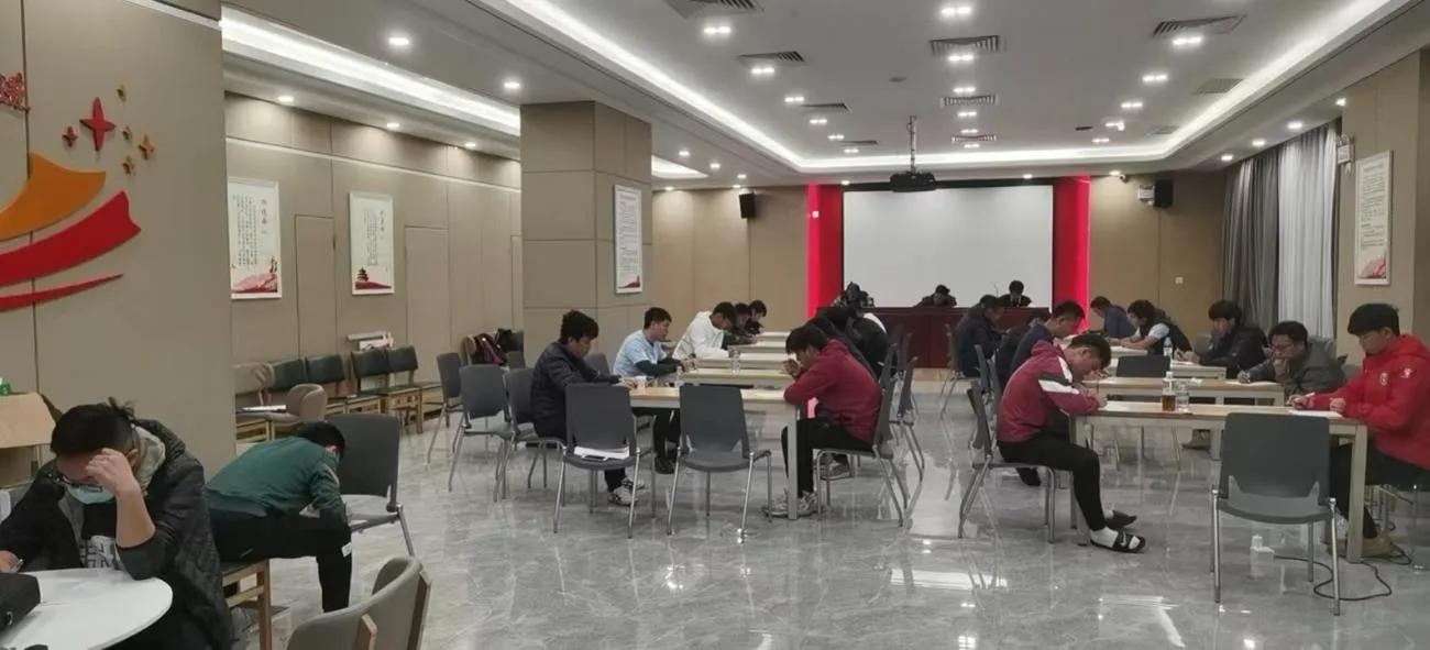 深圳e级足球教练员,中国足协2019年d级教练员培训