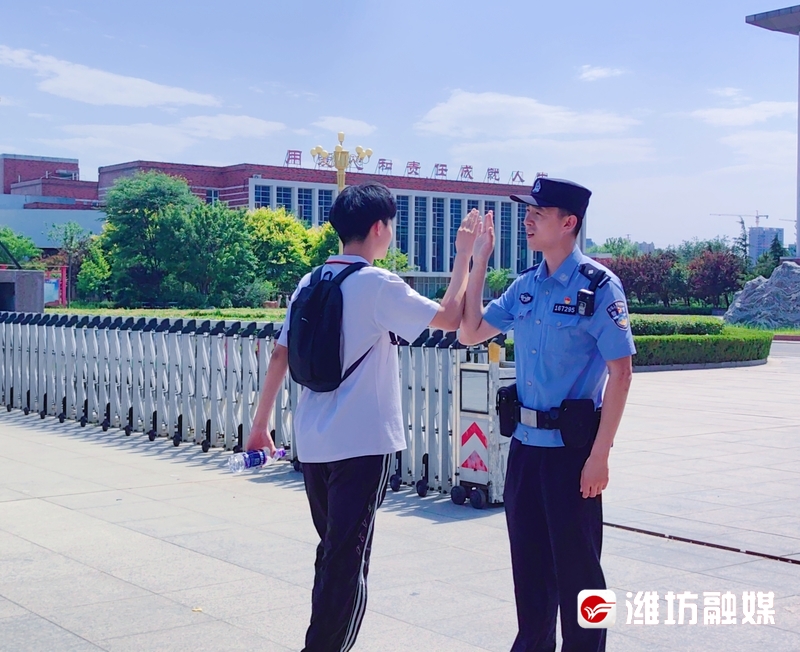 #以梦为马，不负韶华##2023潍坊高考#【“沉浸式”围观潍坊民警如何守护考生的“逐梦之路”】