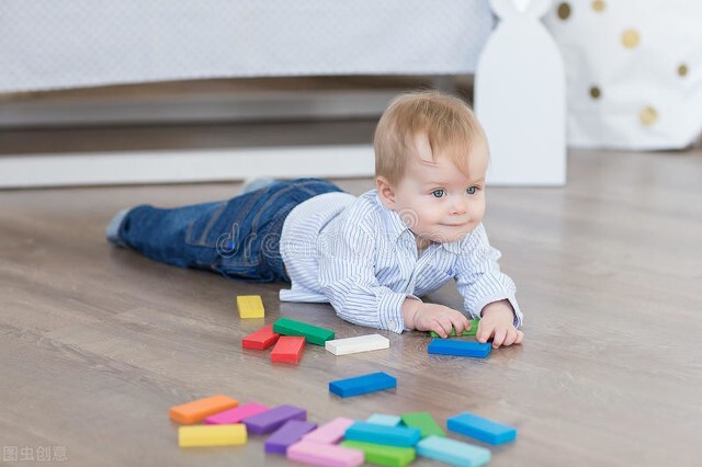 闺女上学谈恋爱怎么办,养女在家里没地位27岁不敢谈恋爱