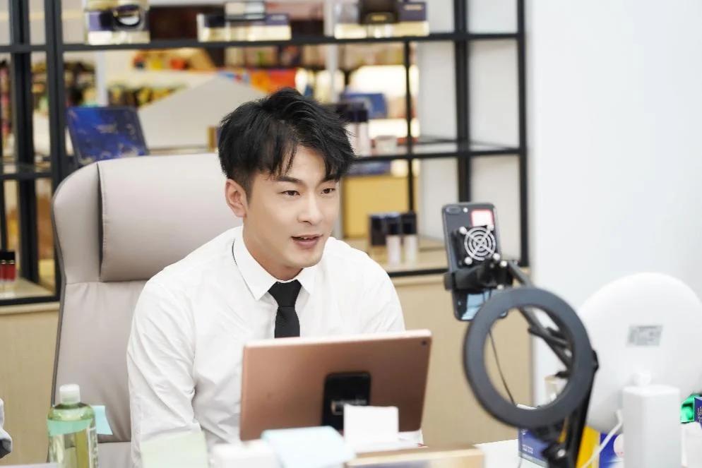 辛巴打造品控体系严审产品质量,永川人大代表变身劳工助农解民忧