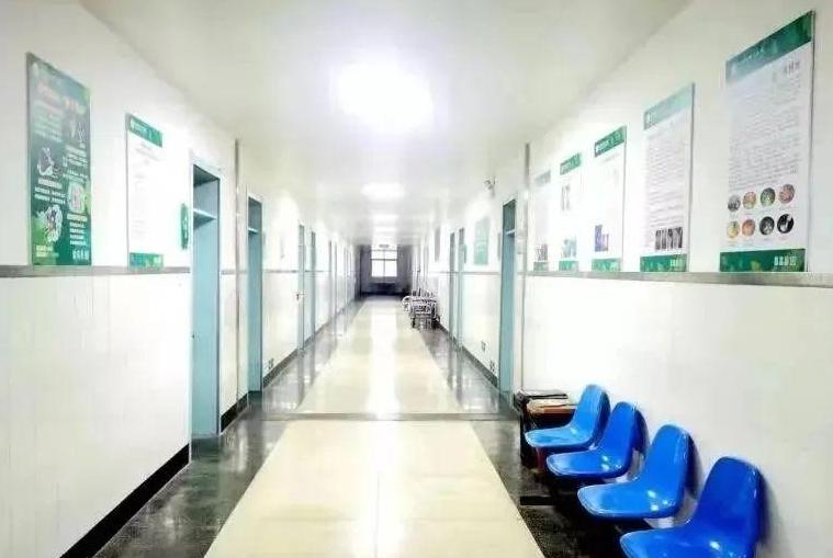 椎体成形术骨水泥渗漏处理措施,向椎体内注射水泥治疗有副作用吗