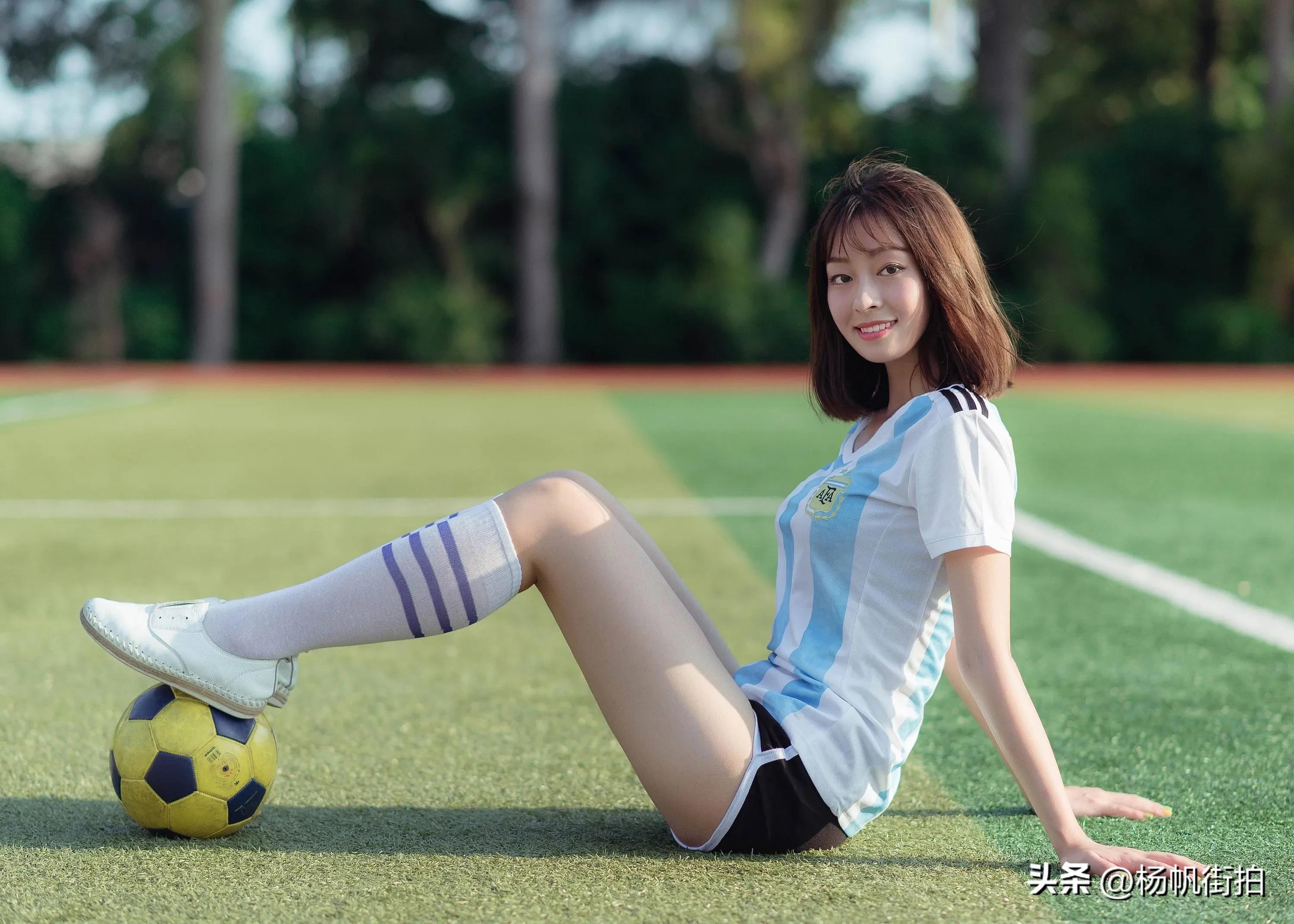 世界杯2022卡塔尔美女镜头,卡塔尔世界杯足球美女集锦