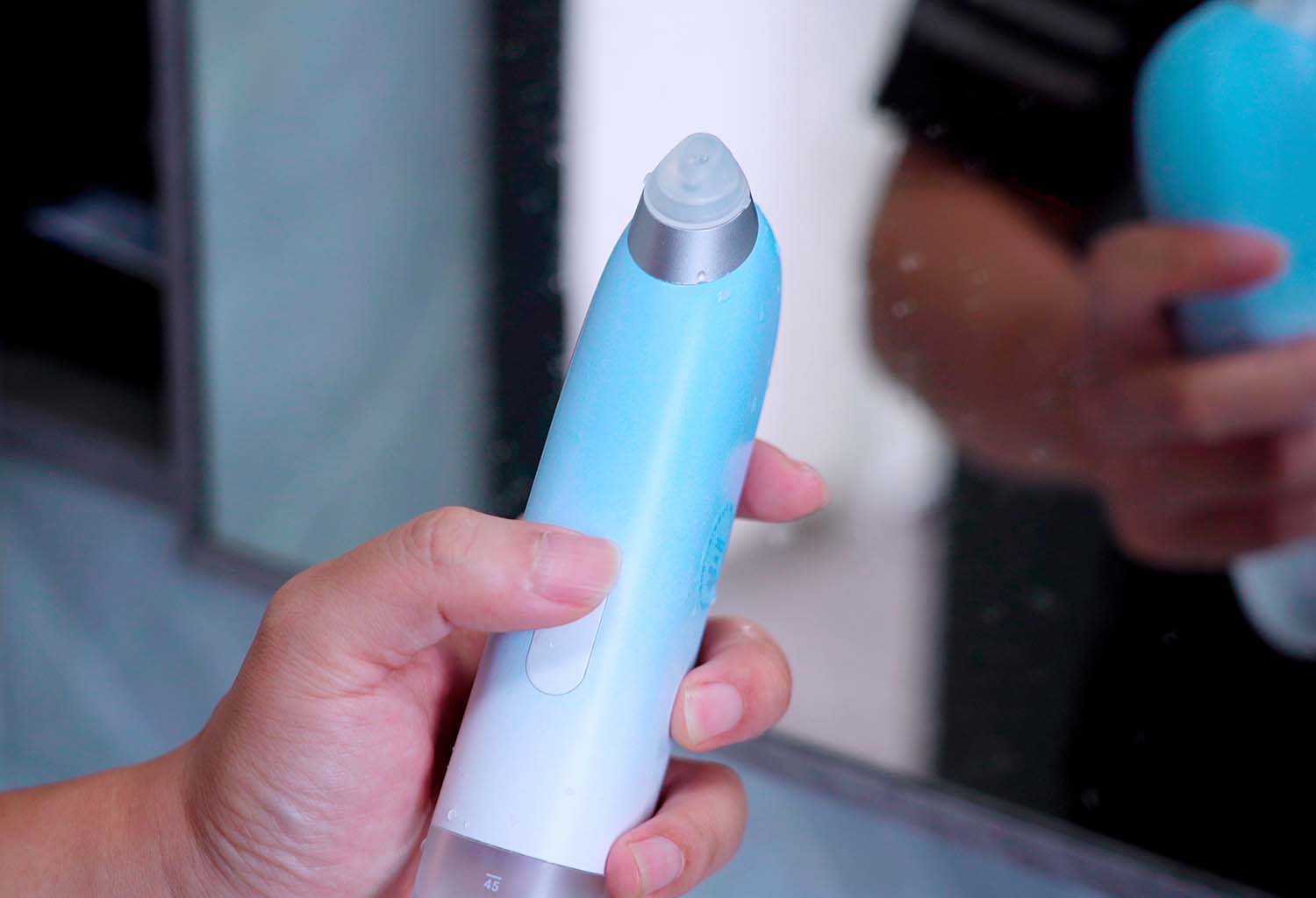 doco小气泡去黑头蓝光版,doco小气泡黑头仪案例