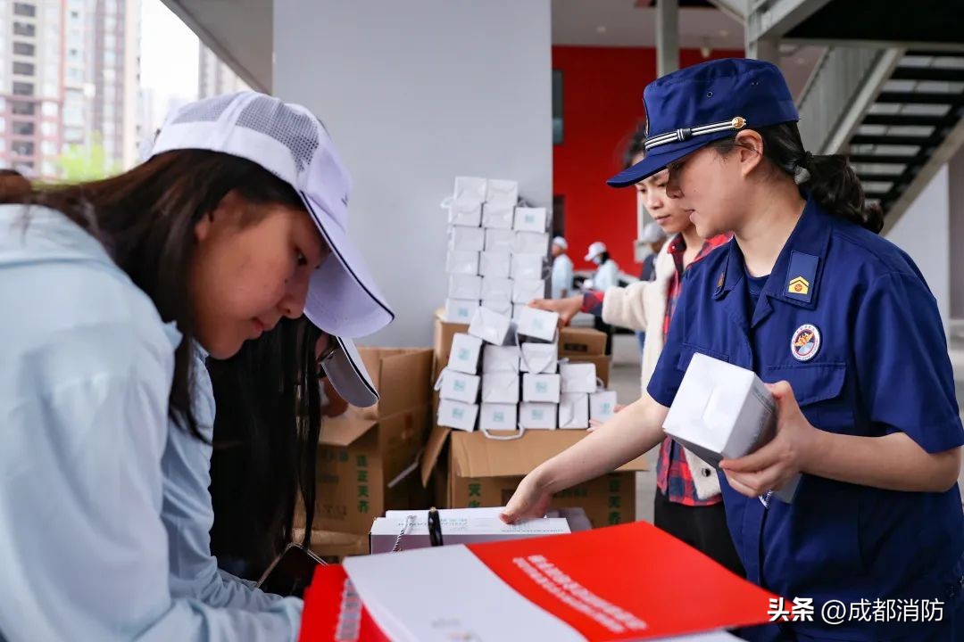 成都大运会志愿者全要素演练,成都大运会安保志愿者