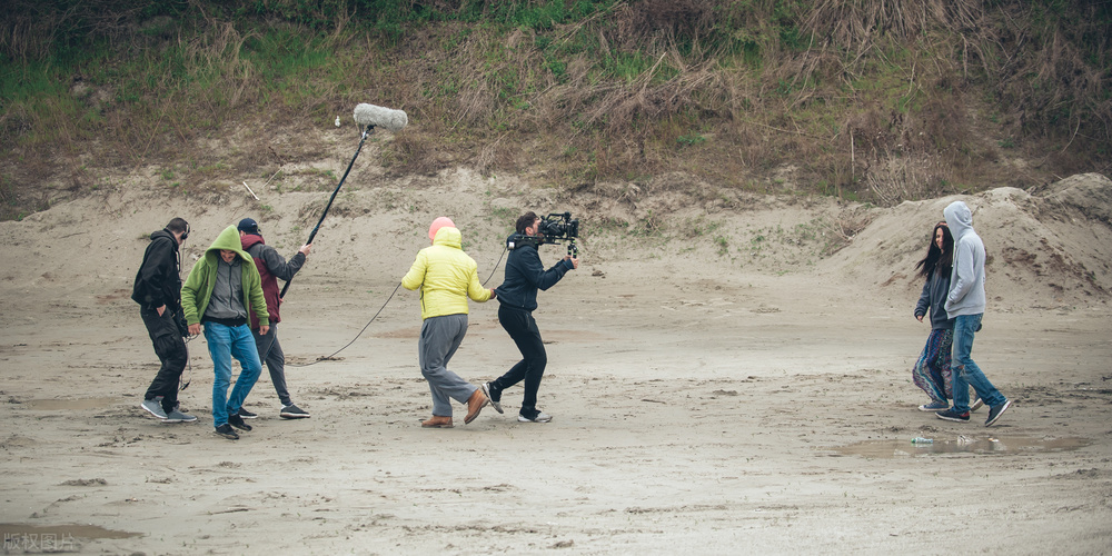 面对世界杯，中国足球惭愧，对比《阿凡达2》，中国电影差距颇大
