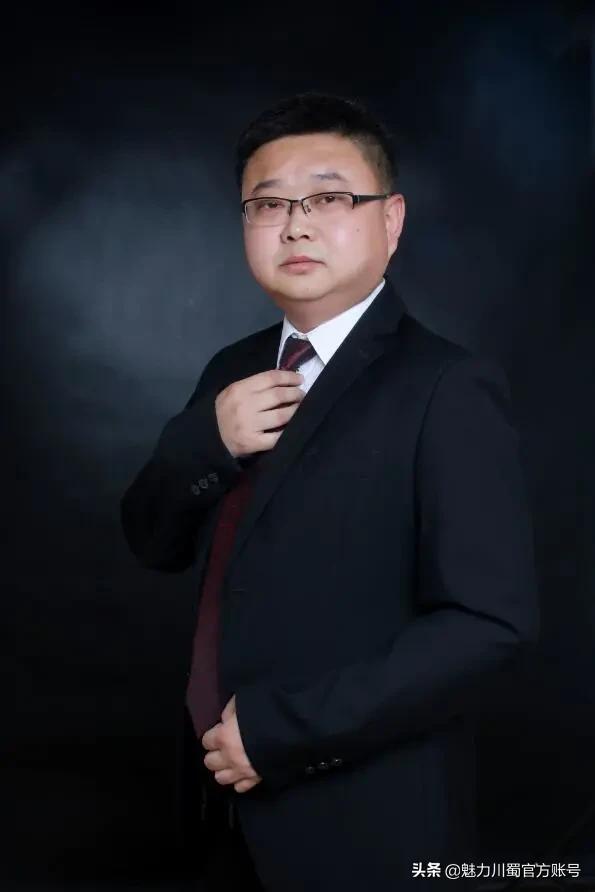 绵阳外国语学校李俊老师,绵阳外国语学校历史老师