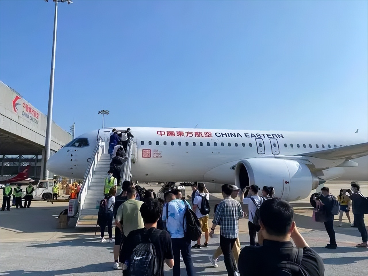 c919飞机一般飞多久回本,c919飞机最新运营情况