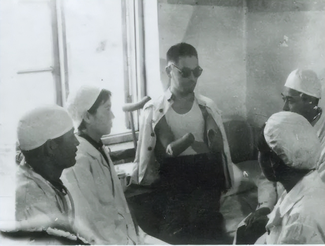 长津湖战役幸存者“朱彦夫”:失去四肢和左眼,今89岁感动中国