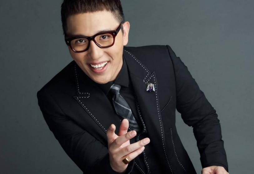 56岁任贤齐照片曝光,2024年任贤齐多大了