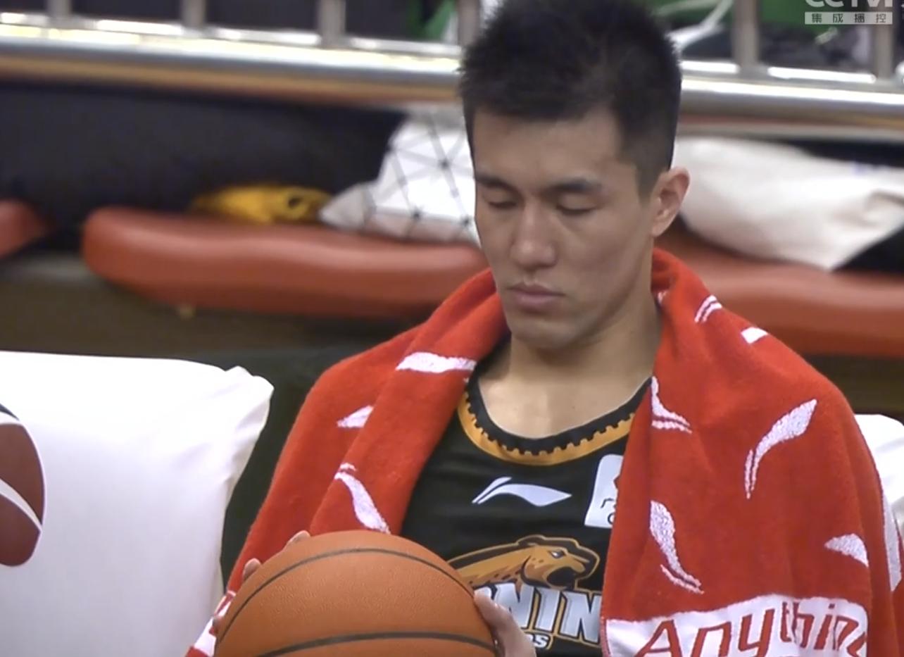 辽篮联赛第二被坑,裁判3大误判杨毅都看不下去,杜锋广东捡漏了