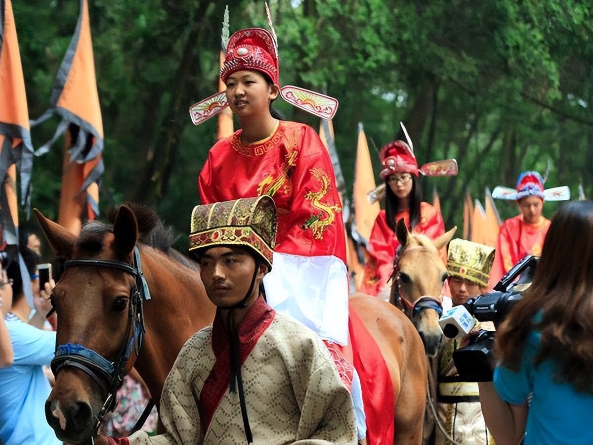 2022年贵州省高考状元,贵州省2019年高考状元