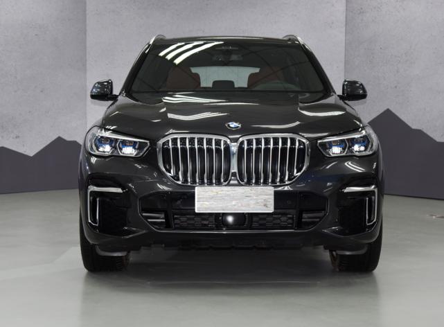 华晨宝马x5预计起售价,24款宝马x540尊享和宝马x740领先