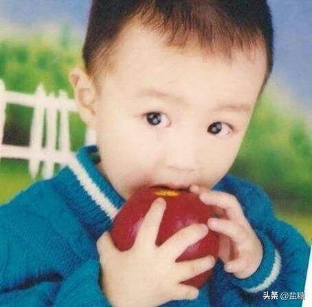 王俊凯18岁人生才刚刚开始,王俊凯从出道到现在的十年