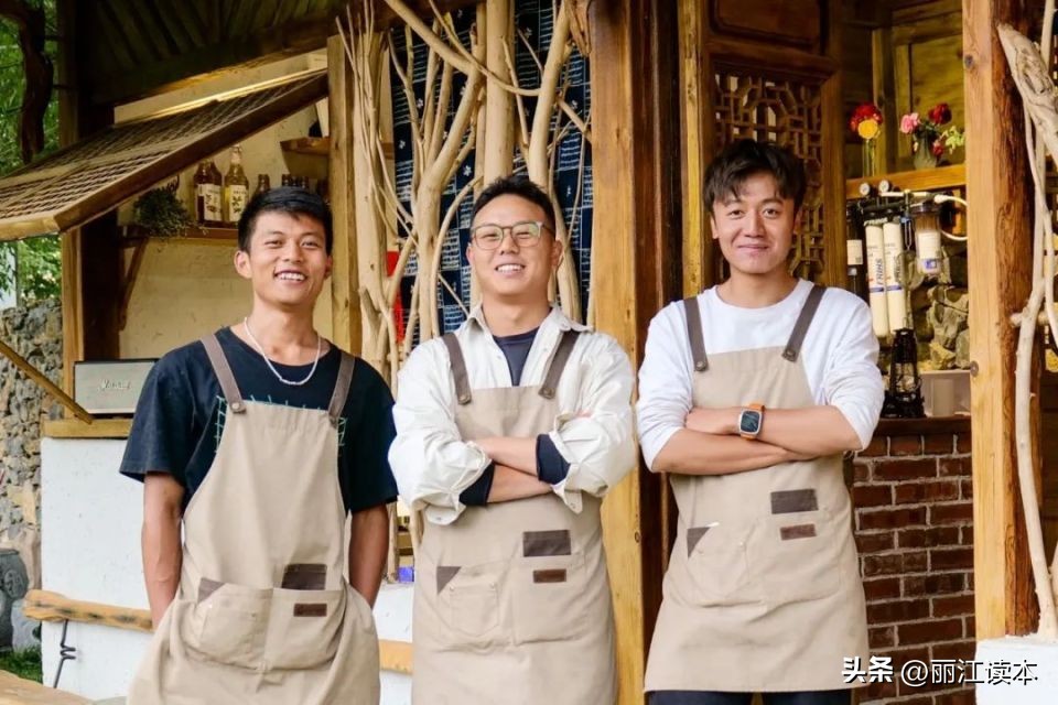 00后小伙摆摊卖咖啡,00后小伙到30个城市卖咖啡