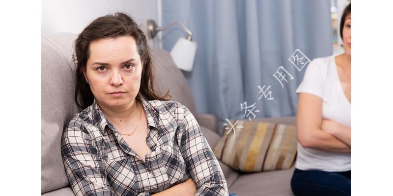 女人难受的时候男人会怎么安慰,女人难受的时候如何安慰