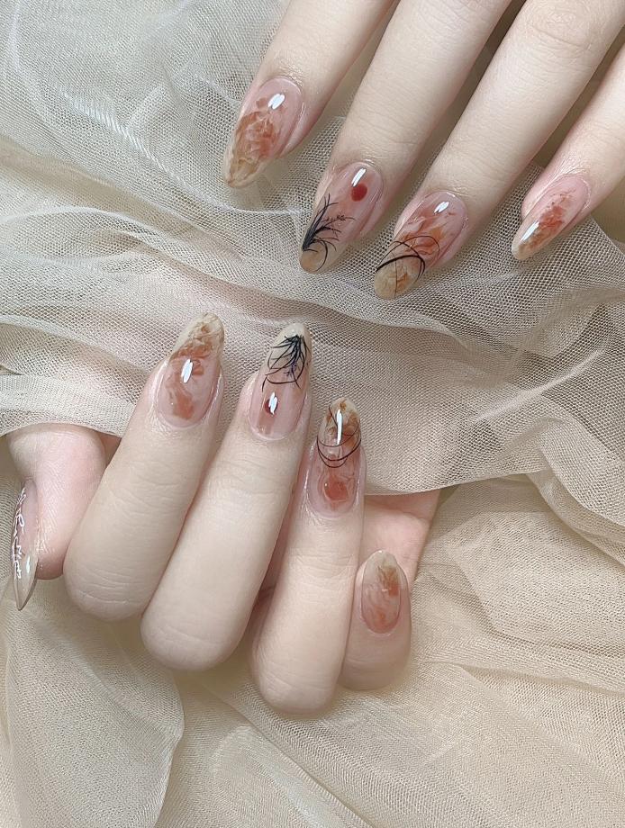 美甲美睫加盟哪个品牌好,高端美睫美甲加盟店有哪些