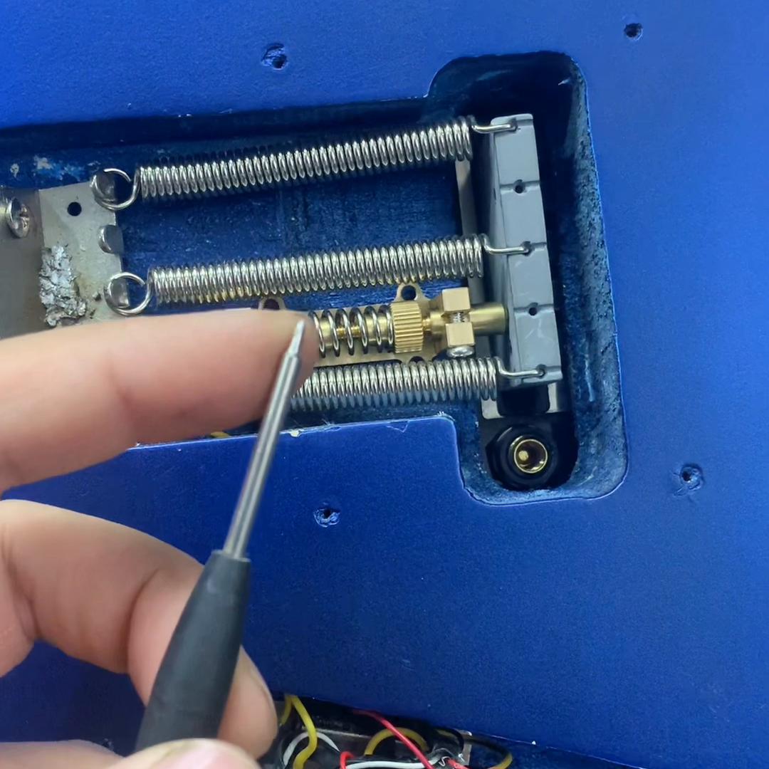 六点式电吉他弹簧调整,电吉他换震音弹簧