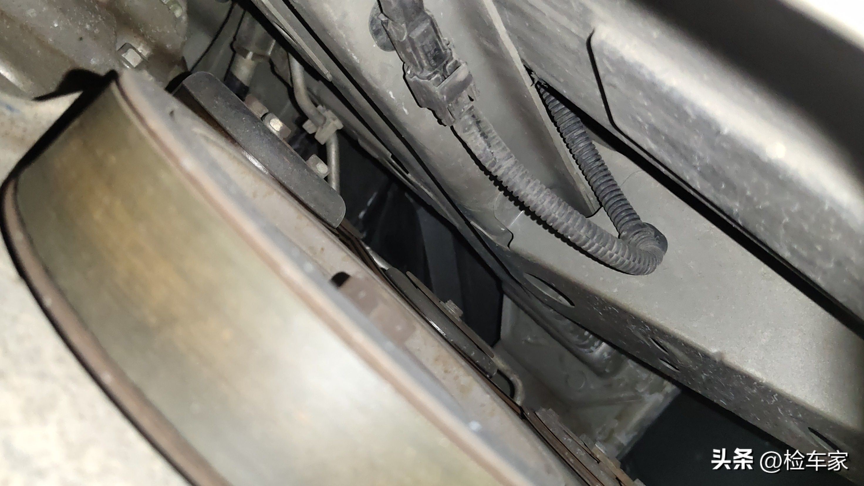 8年只开了不到2万公里的车能买不,8年才2万公里的车需要换轮胎吗