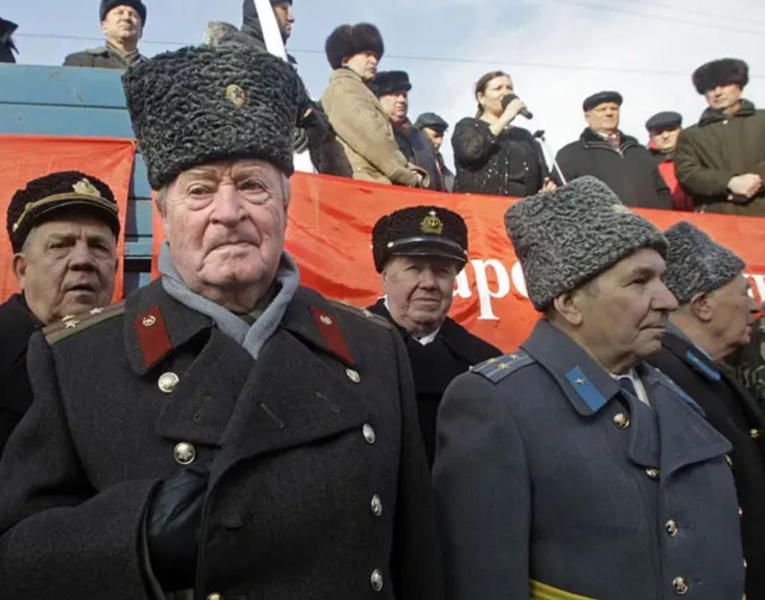 久加诺夫：叶利钦忌惮的对手，竞选俄国总统常年老二，很赞赏中国