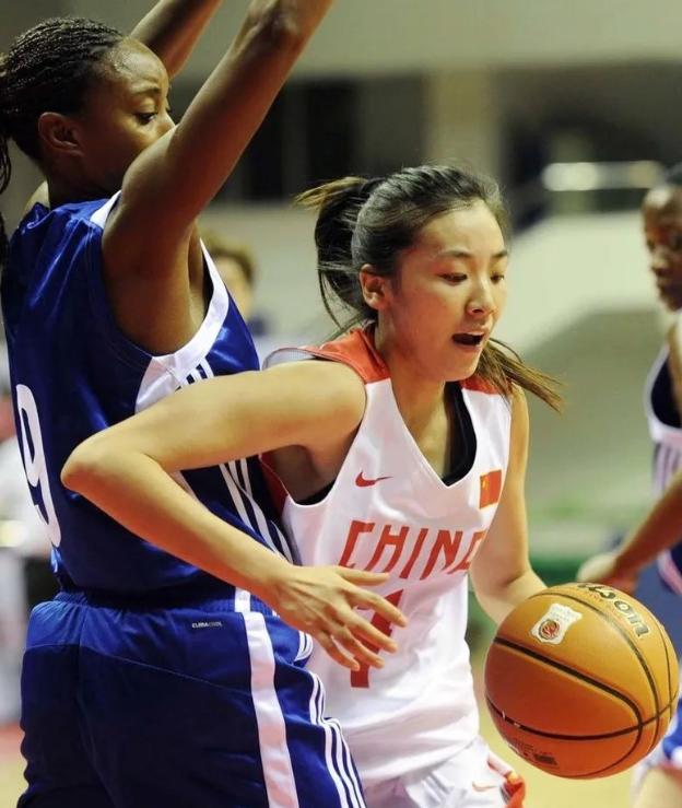 中国女篮颜值担当赵爽,赵爽伤病