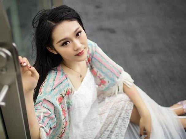 阴毛由黑到白，意味着什么？需要刮掉吗？医生说出实话