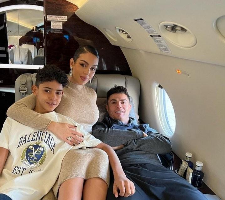 c罗私人飞机最新消息,最新c罗私人飞机