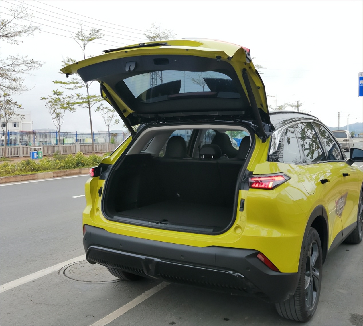 鍖楁苯榄旀柟suv璇曢┚瑙嗛,鍖楁苯榄旀柟璇曢┚