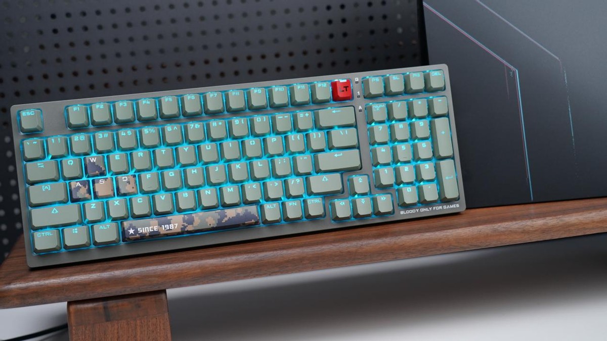 触发行程可调的LT光轴有多爽？双飞燕变速光轴机械键盘T98评测