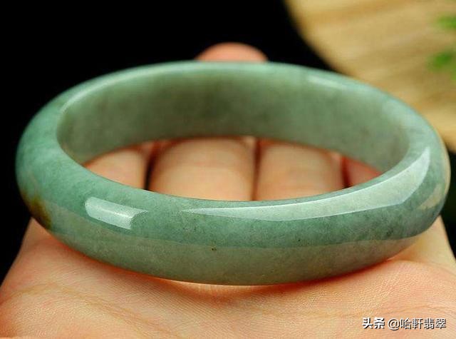 变种的翡翠变黄,变种发黄的冰翡翠