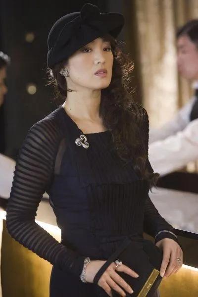 最具美人脸的十位女星,蒜头鼻小眼睛方脸却很漂亮的女星