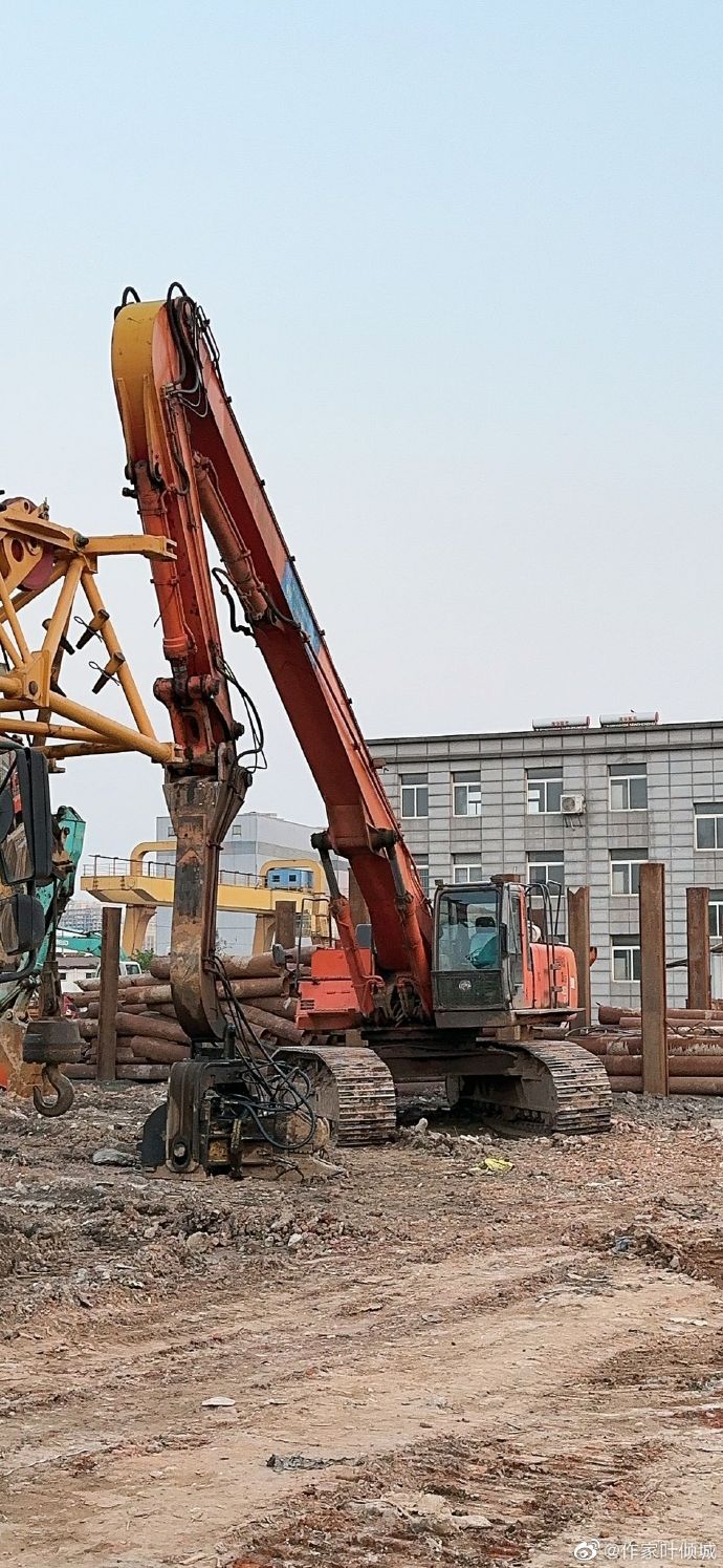 大学毕业你愿意去中铁六局吗,大学毕业开挖掘机