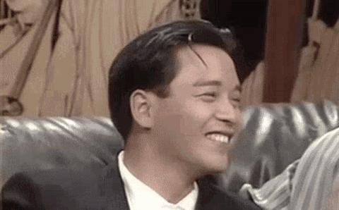 张国荣：被继母淋尿，原生家庭让他苦不堪言，46岁跳楼全身是伤