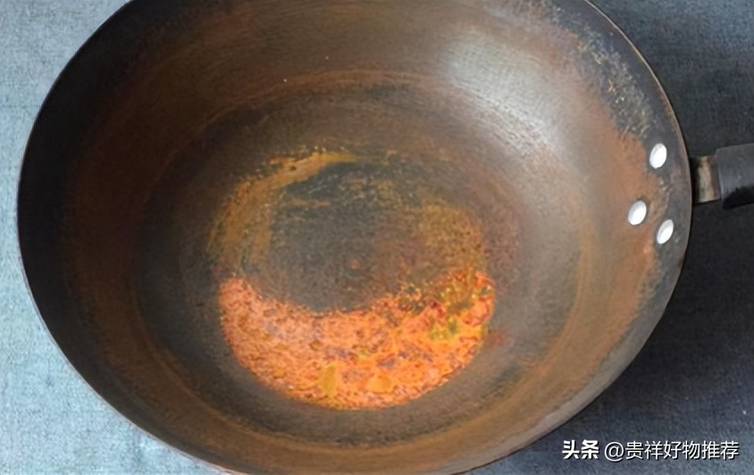 铁锅烧干生锈怎么清洗,铁锅生锈怎么洗都不干净能炒菜吗