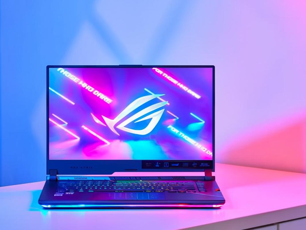 顶级游戏本rog和外星人谁更强,同等价位游戏本买rog还是外星人