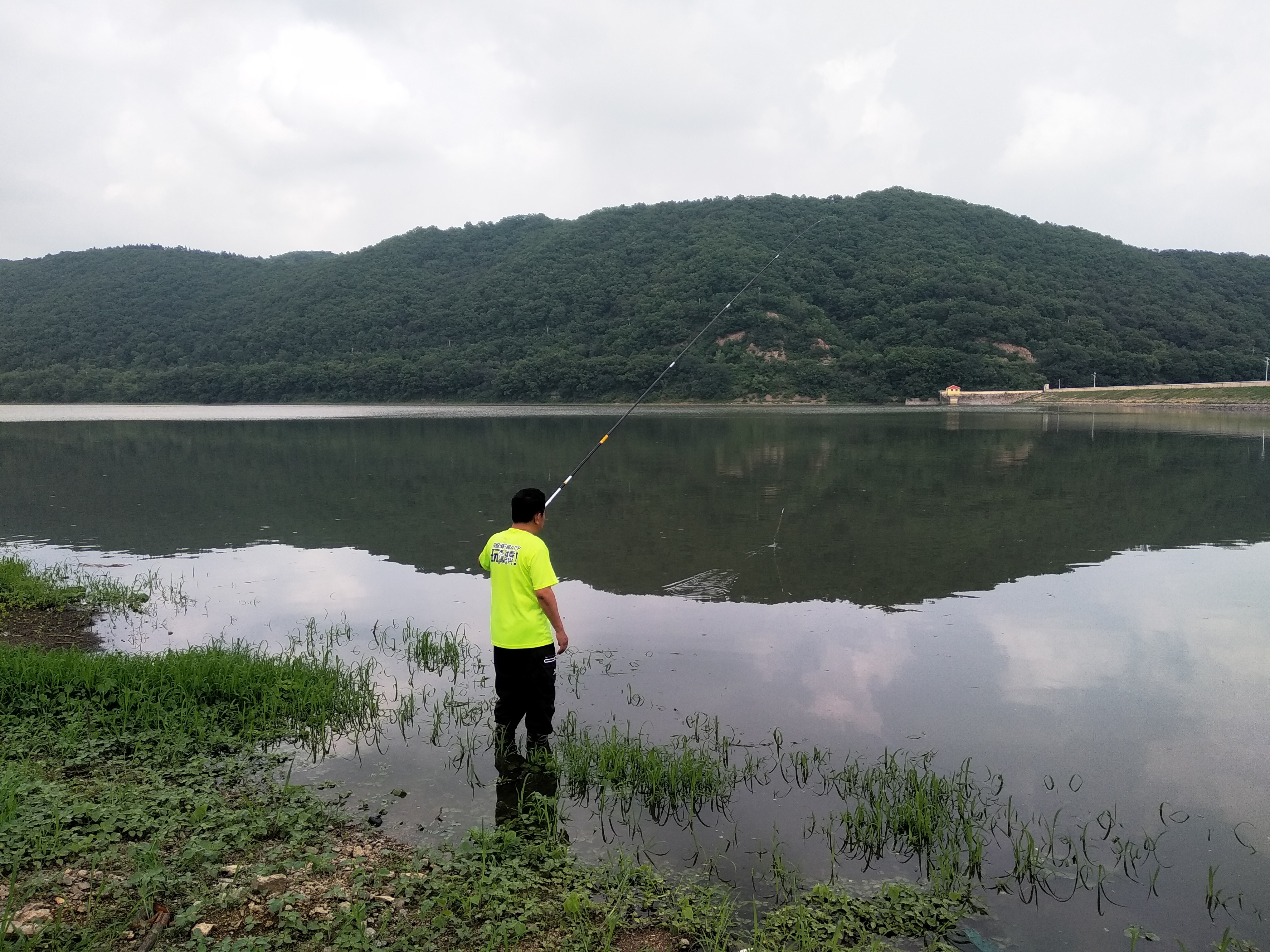 没想到，钓龄20多年的我，还能在选竿子上吃大亏……