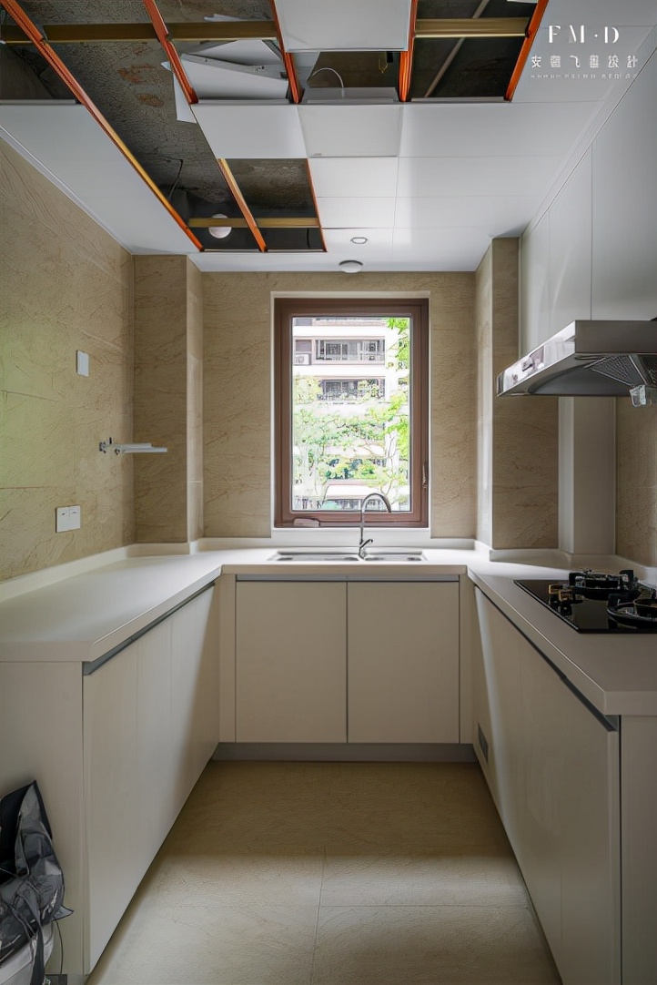 融创精装房客厅改造,融创145平四房两厅两卫装修效果图