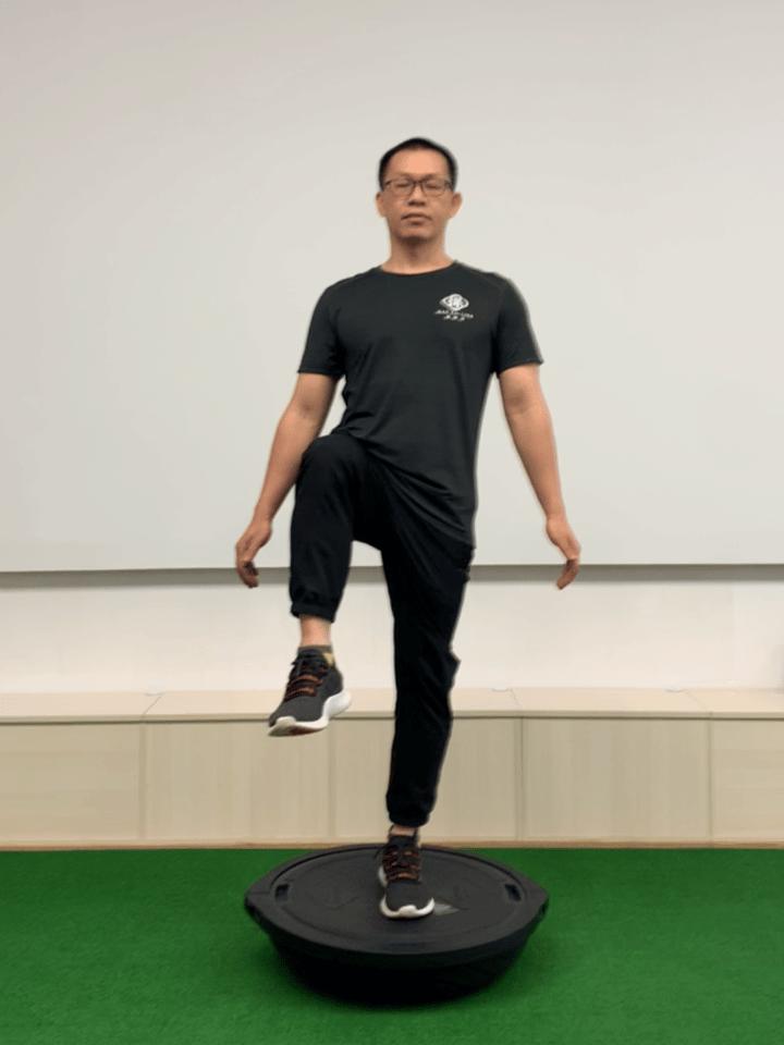 打篮球前十字交叉韧带断裂，到底该如何康复？