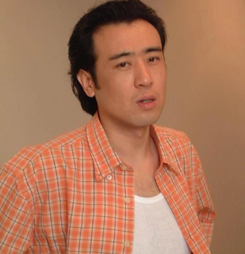 演员于和伟简历和他妻子照片,演员于和伟的家庭生活幸福吗